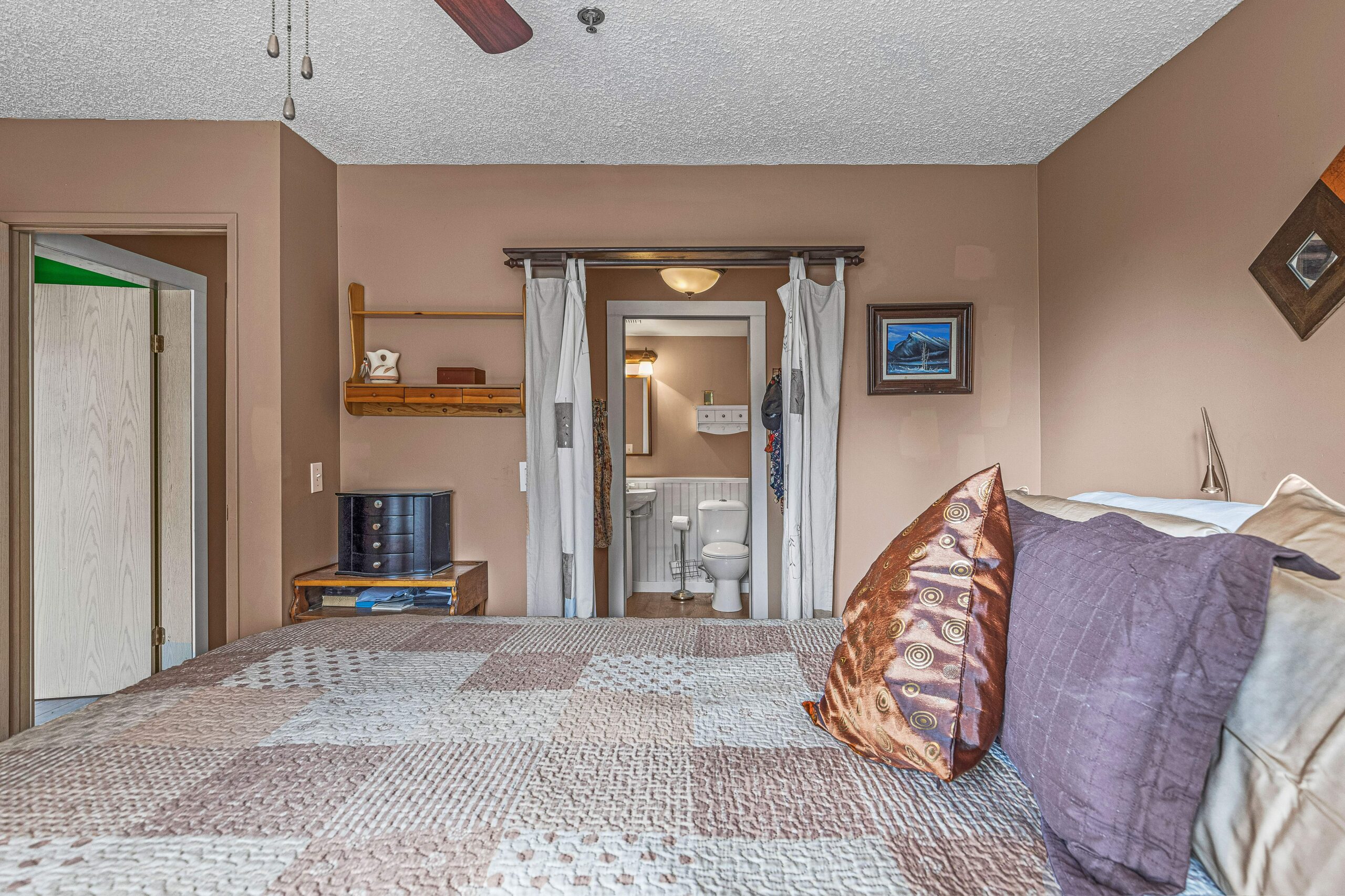 115 Elk Run Blvd Canmore AB - Image 11